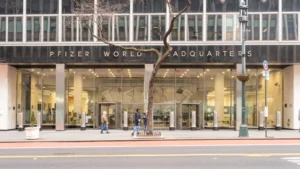 Siège de Pfizer à Manhattan, au coeur de l'affaire du référent intégrité Santé publique France